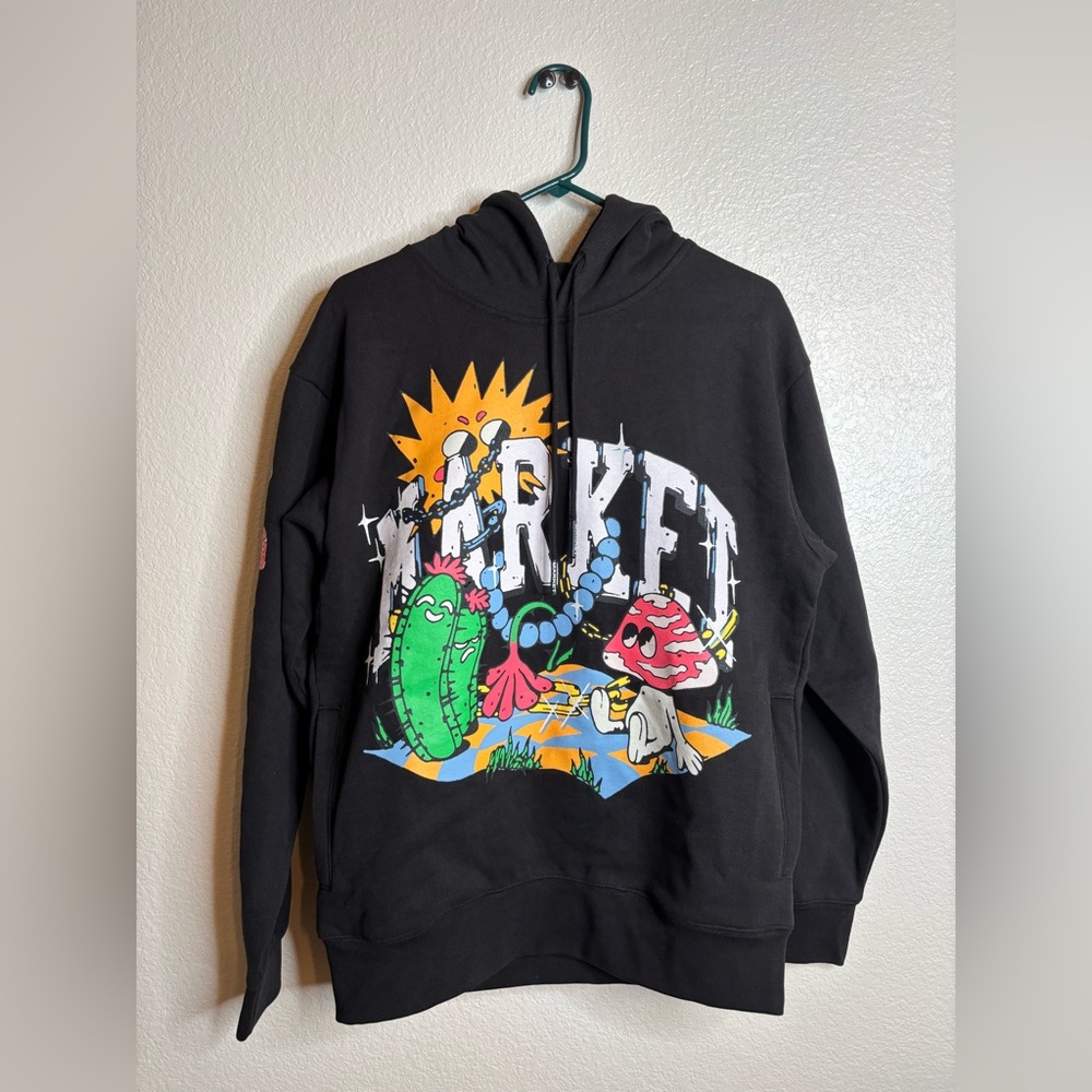 Market Fantasy Farm Pullover Graphic Hoodie Size Medium NWT NEW